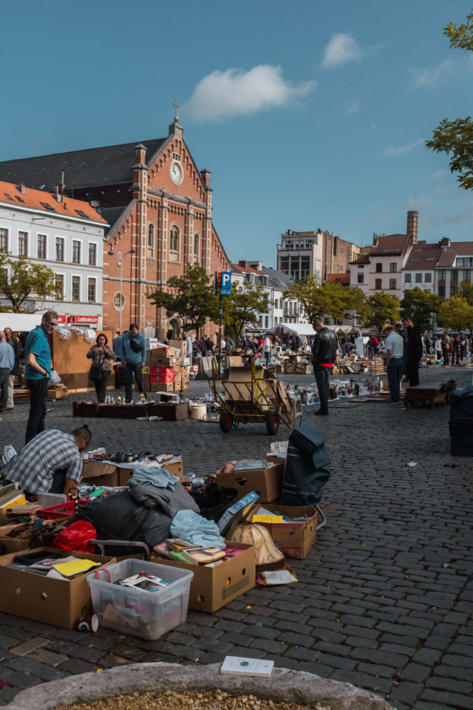 Een weekend in Brussel - Vossenplein rommelmarkt