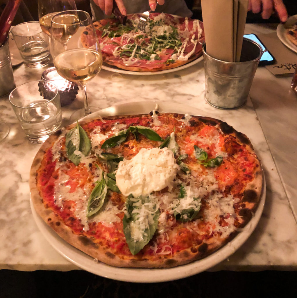 Beste pizza in Amsterdam eet je hier: 8 pizzeria's